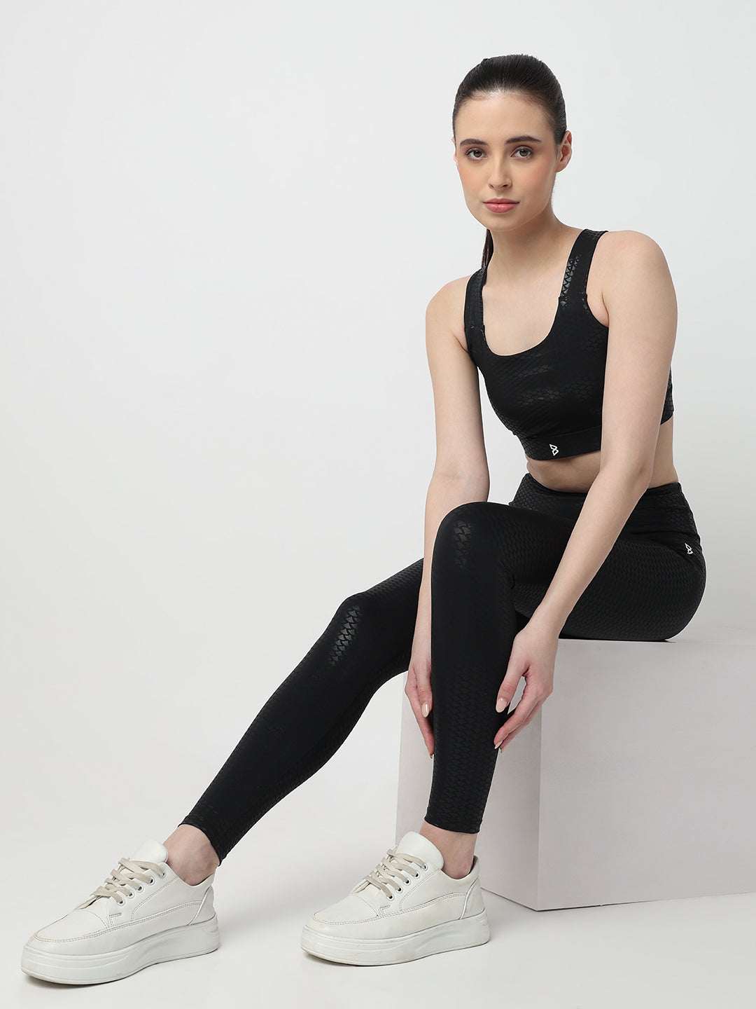 Take Control Gloss Sports Bra